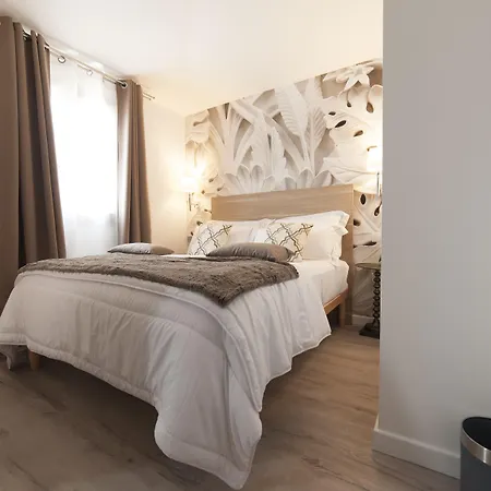 Отель Suimi's 3*