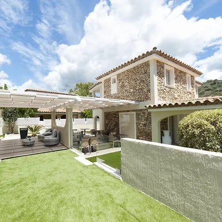 Отель Suimi's Вилласимиус